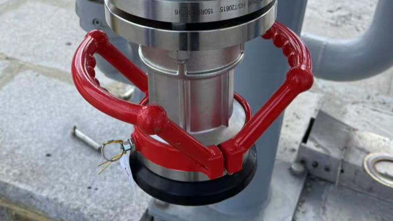 VOCs源头治理有妙招干式接头助力工业绿色生产