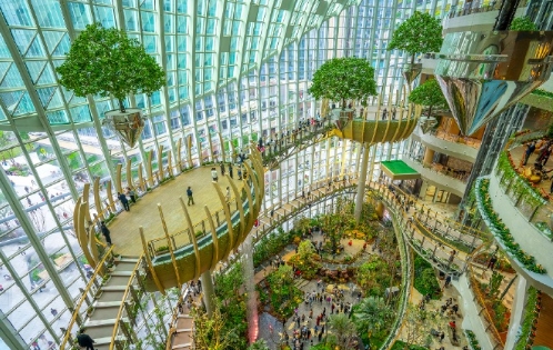 生态文旅激活消费新活力，现在生态文旅可是拉动消费的主力军。把好山好水的自然景色和