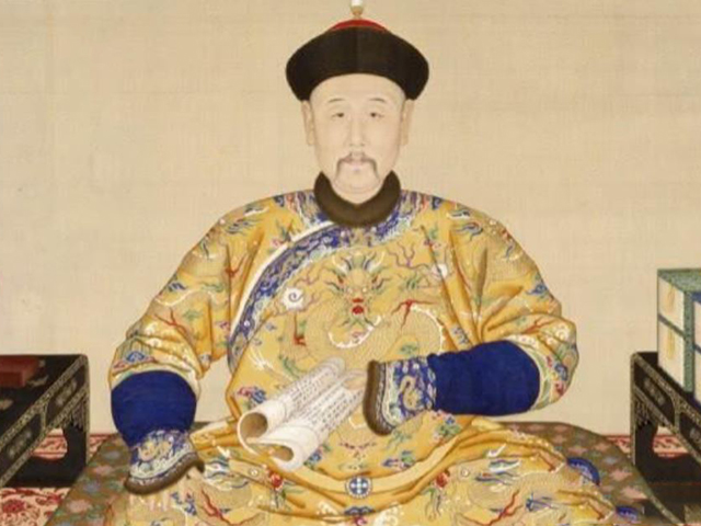 雍正驾崩之谜的三种推测：

1.过劳猝死：虽然康熙平定了各地叛乱，但同时导致财政