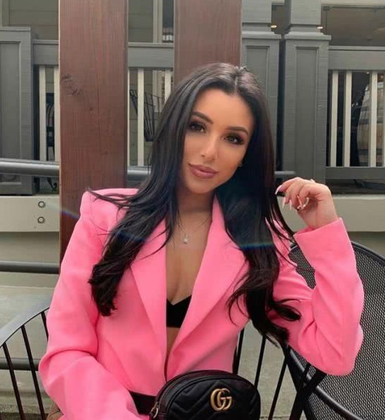 拉文初恋Hunter Mar凭颜值与长情，成NBA清流里的人间清醒
Hunter