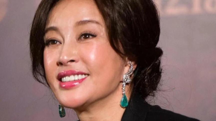 4亿别墅遭投诉！刘晓庆豪宅恐被拆，知情人透露：别墅占地4000平