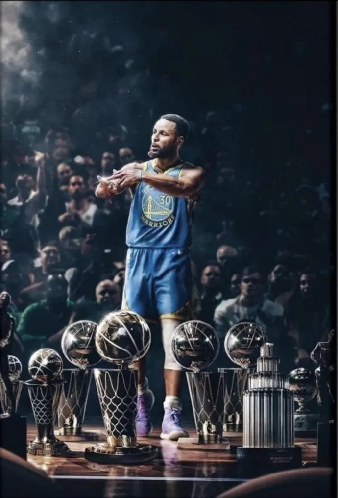 库里后天就38周岁了……

按照纳什保罗等后卫的标准来看，最多也就剩两年了，而且