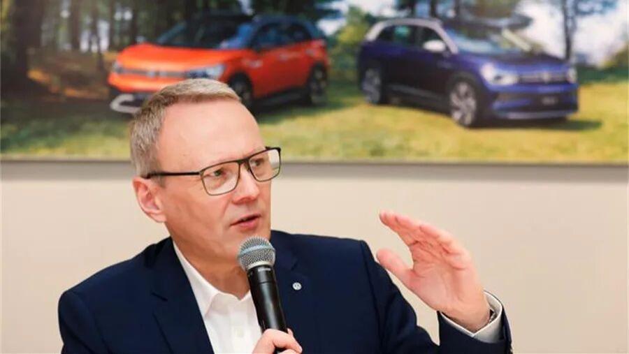 说增程"胡说八道"的大众，为什么把旗舰押给了增程？