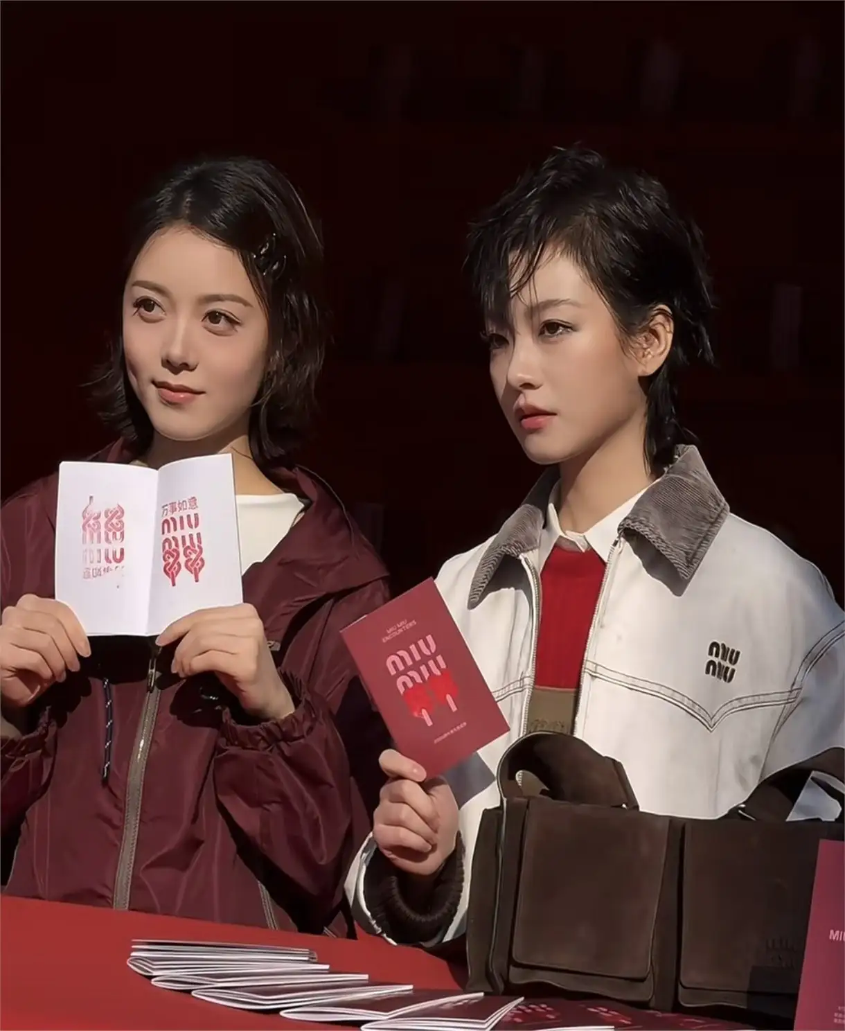 发现了吗？
这个才是被低估的00后甜妹？
一眼望过去，刘浩存的甜美很舒适，
且让