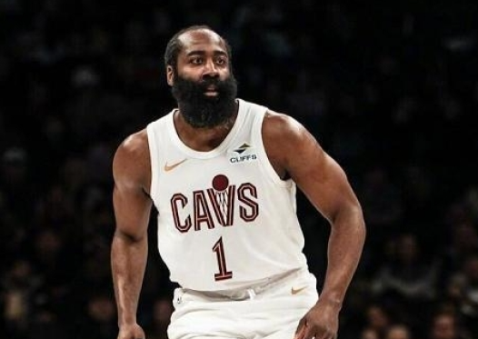 看完两个客场，哈登面对逆境时的表现，和过去相比没有太多变化，失误多，传球为主，关