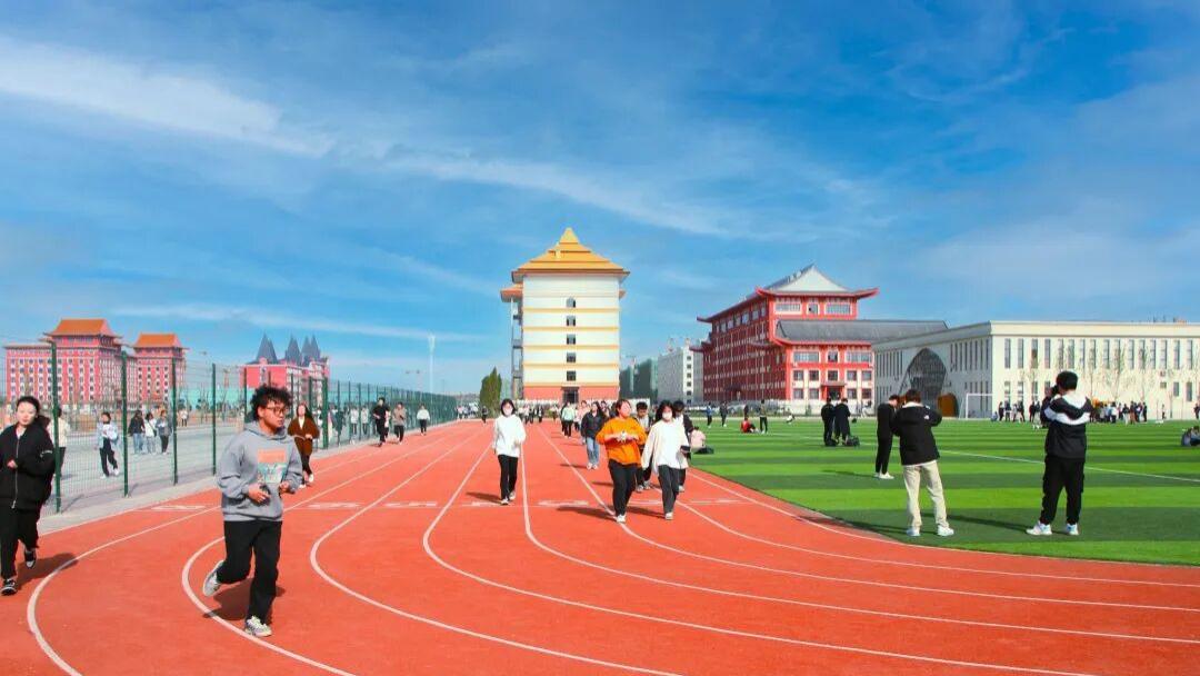 河外三原则 筑梦新征程——以契约、规则、民主绘就教育华章