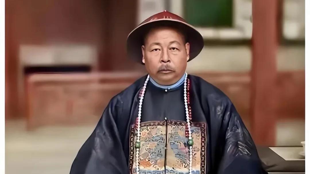 左宗棠抬着棺材收复新疆，保住了一百六十多万平方公里的土地