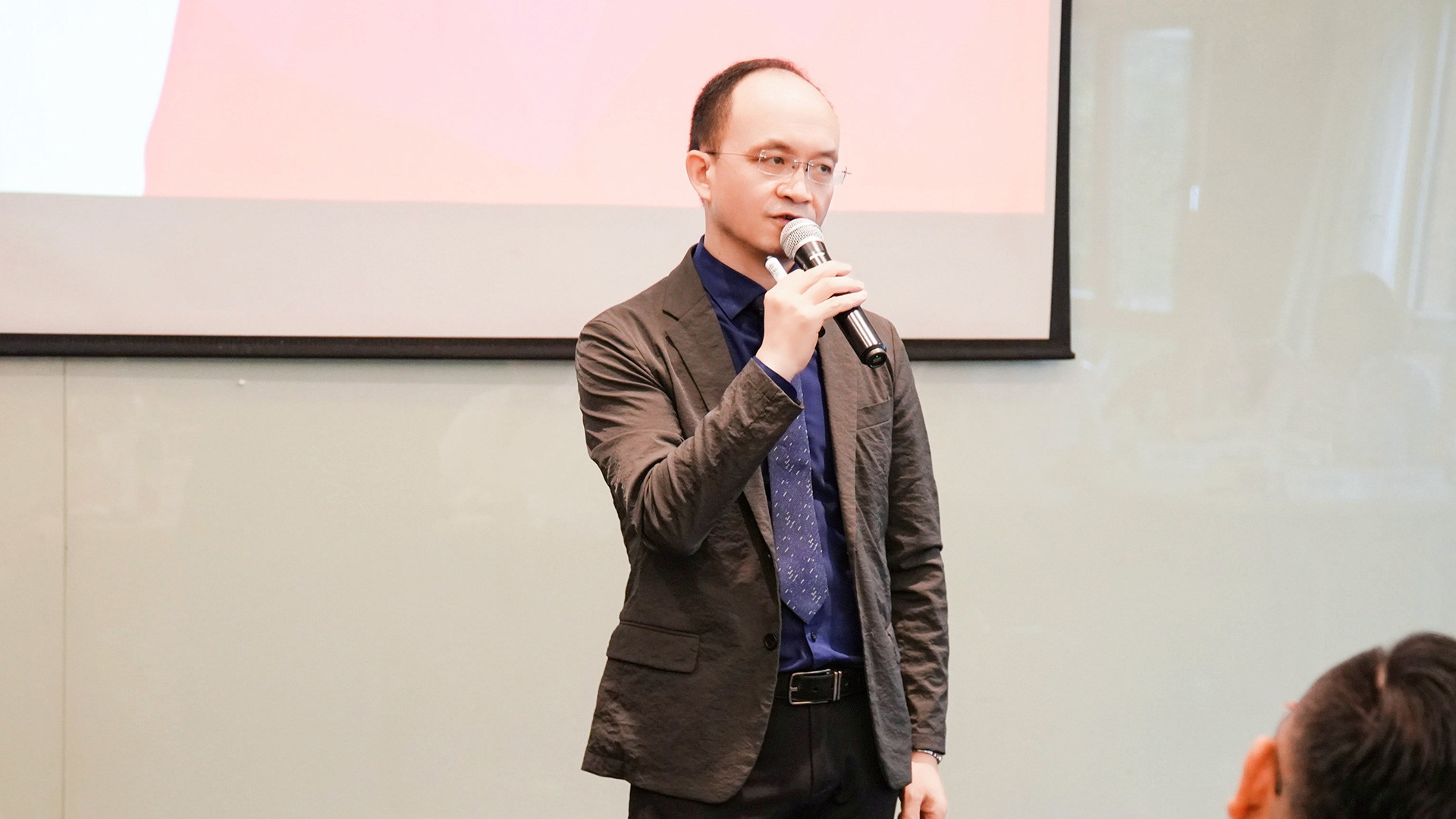 谈判勾魂术：李力刚讲师的三步控场法