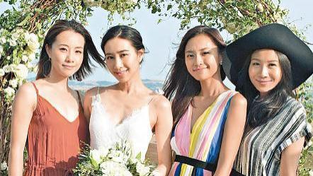 41岁杨爱瑾豪门生活现状：行山大秀火辣身材，二胎后冻龄如少女