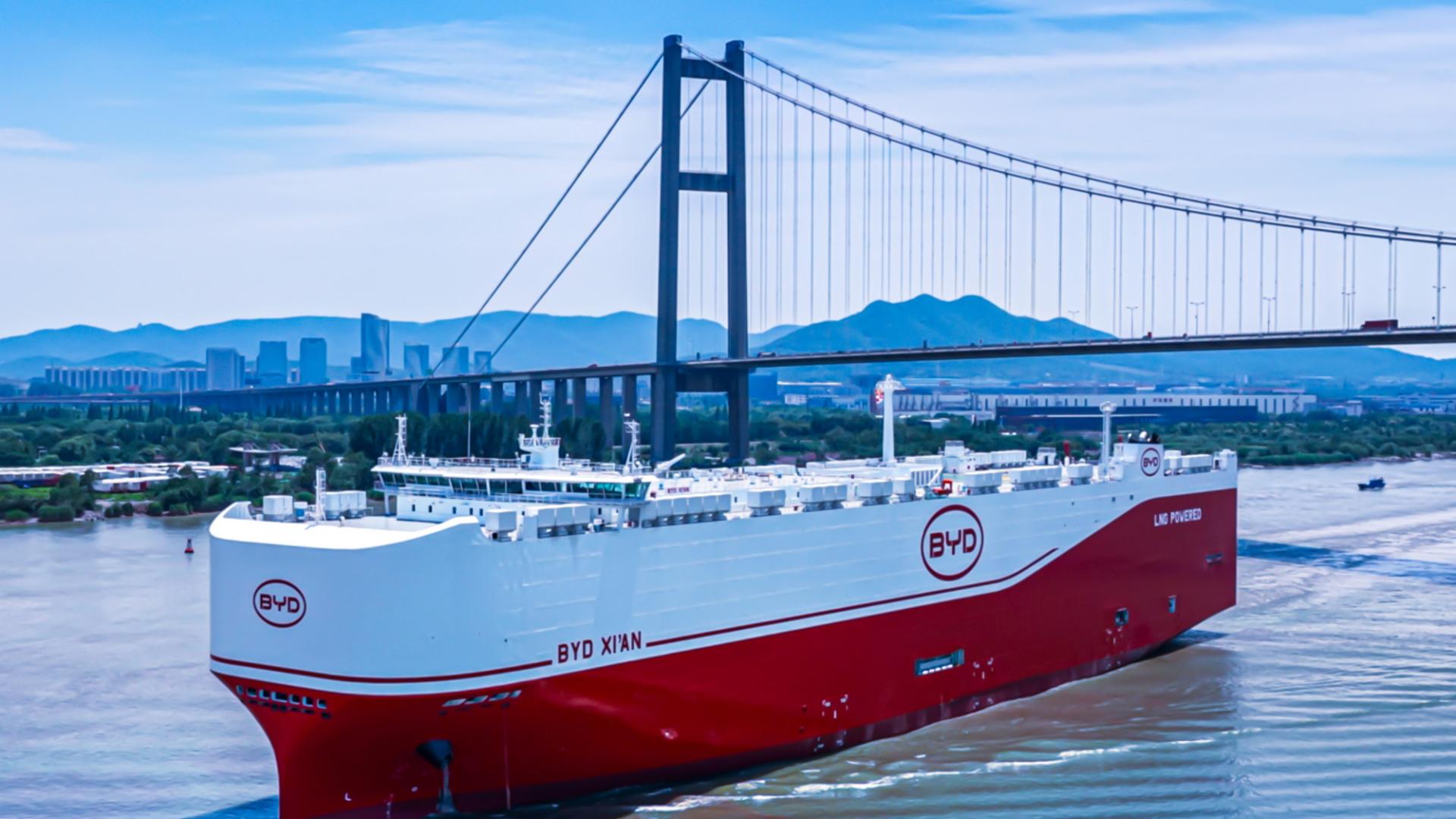 让中国新能源汽车领先全球，中国发展高层论坛点赞比亚迪技术创新