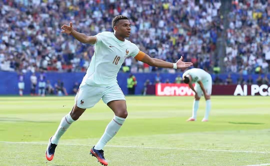 法国2-0摩洛哥，轻松晋级四强，这三支球队开始有点担心了

1、西班牙
法国