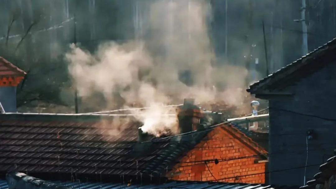 《母亲之爱》系列散文之十：母亲的青丝缠绕着我童年的那一口甜