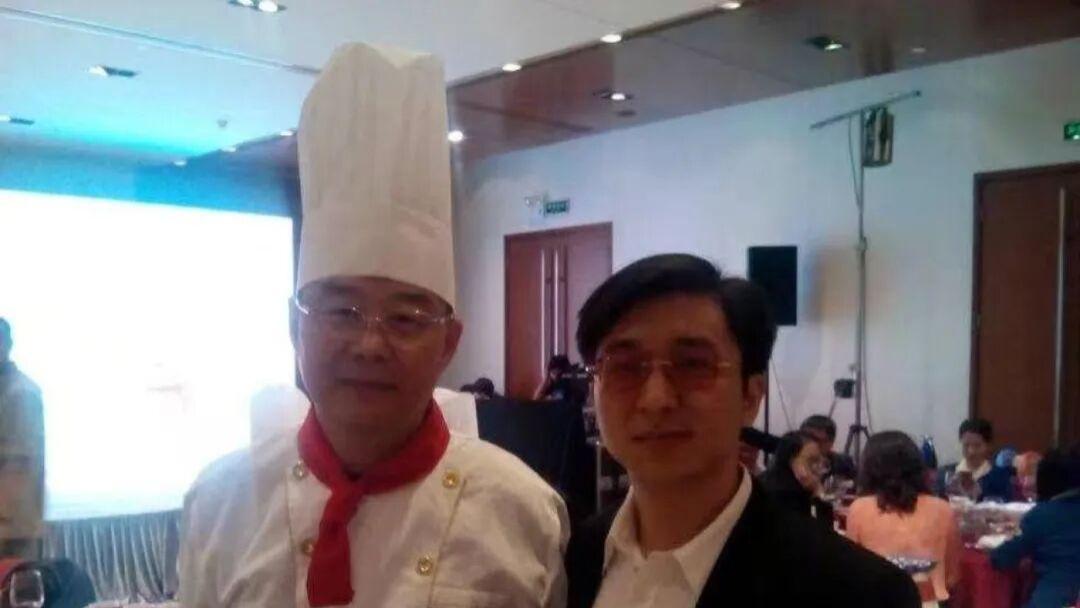 谢峰会见《中国企业家》杂志社原长中国企业家俱乐部创始人刘东华