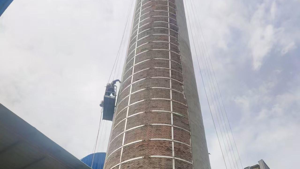 砖烟囱抹灰竣工 墙面平整防护达标