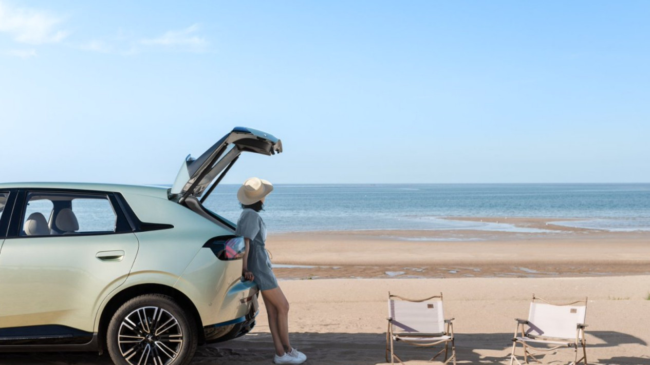 8万级纯电SUV抉择，极狐T1用实用赢过堆料噱头