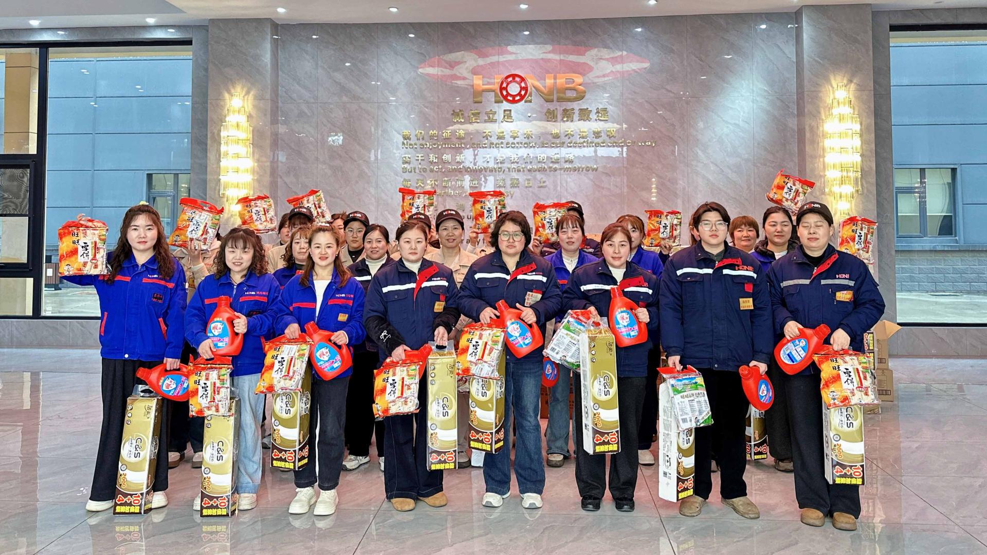 「轴承“她”力量」——致敬每一位在岗位上发光的鸿元女神