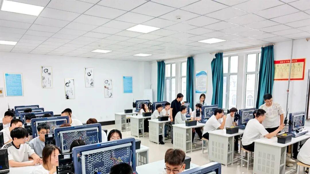 河北外国语学院的“七个家”