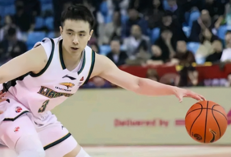 赵继伟继续低迷仅得4分！辽宁男篮惨败广州。CBA常规赛，辽宁男篮客场挑战广州，这