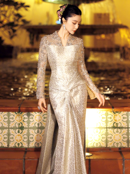 宛若一颗缀于文化纽带上的明珠，照亮跨越疆域的情谊与对话