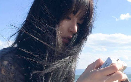 当女佣后，我把少奶奶推下楼流产，凭借一纸亲子鉴定，进入了江家