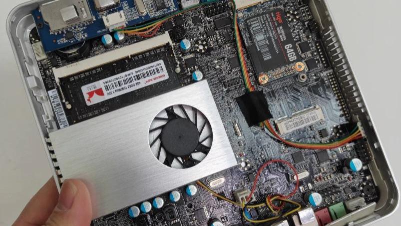 100多的飞牛圣体要不要来玩一下？有需求可以上，感觉不亏