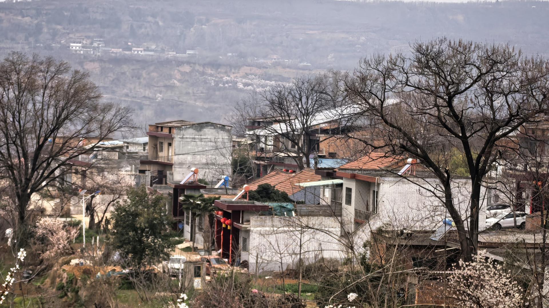伙计们！镜头擦干净，服装准备好，铲子磨璨活，蓝田大片马上开演