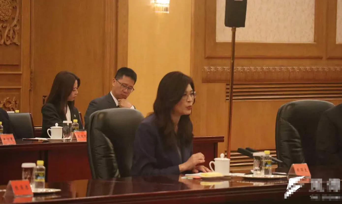 今天，郑主席听到的最重要的一句话：任何事情都可以谈。