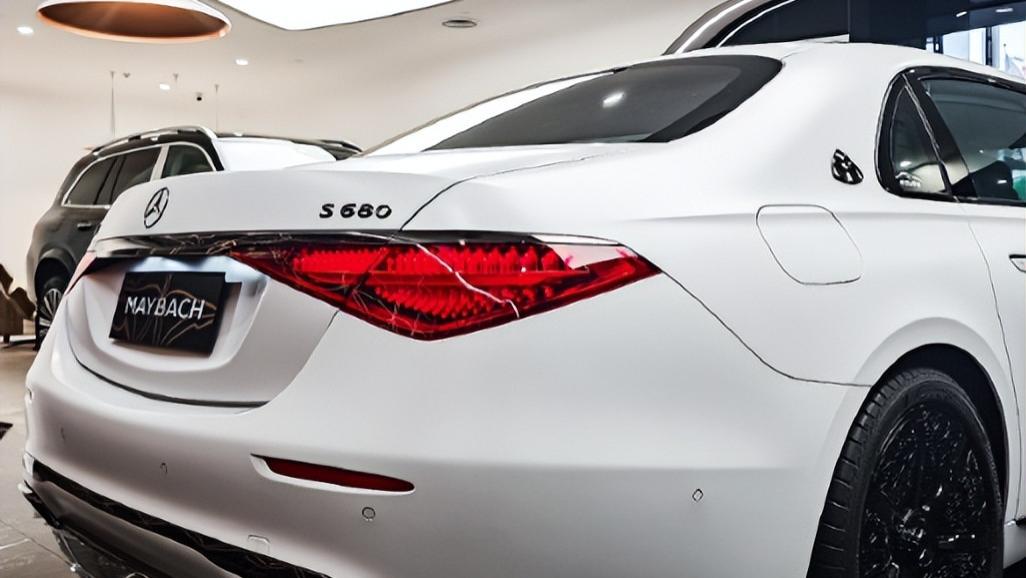 全新旗艦飛驰，S級靠邊站，這才是頂級審美！