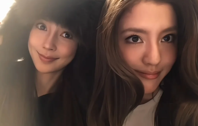 吴千语晒出杨颖Angelababy的合照
两个高颜值的人同框合影，让粉丝直呼好养