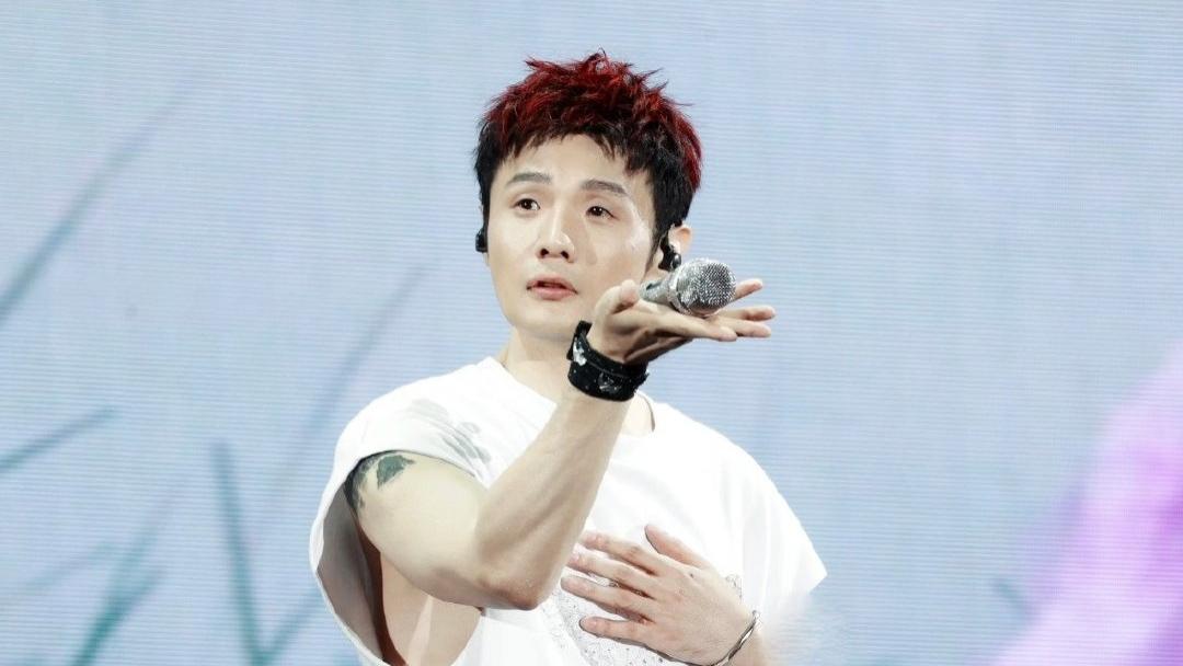 李荣浩千字长文回应抄袭争议：是练习曲误发，已联系原作者