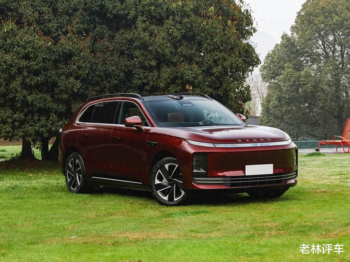 奇瑞造了台“大块头”，配空气悬架+100度大电池，价格还不贵