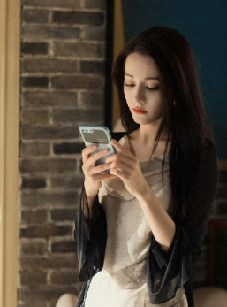 风华正茂当然要落落大方