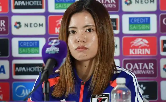 北京时间3月4日，女足亚洲杯小组赛第一轮C组进行最后两场比赛：
第一场13：00