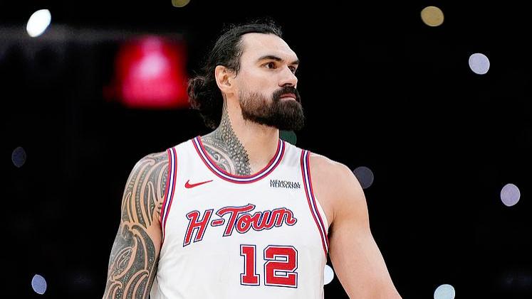 海王倒下，火箭天塌了？亚当斯赛季报销背后的三重博弈与一线生机