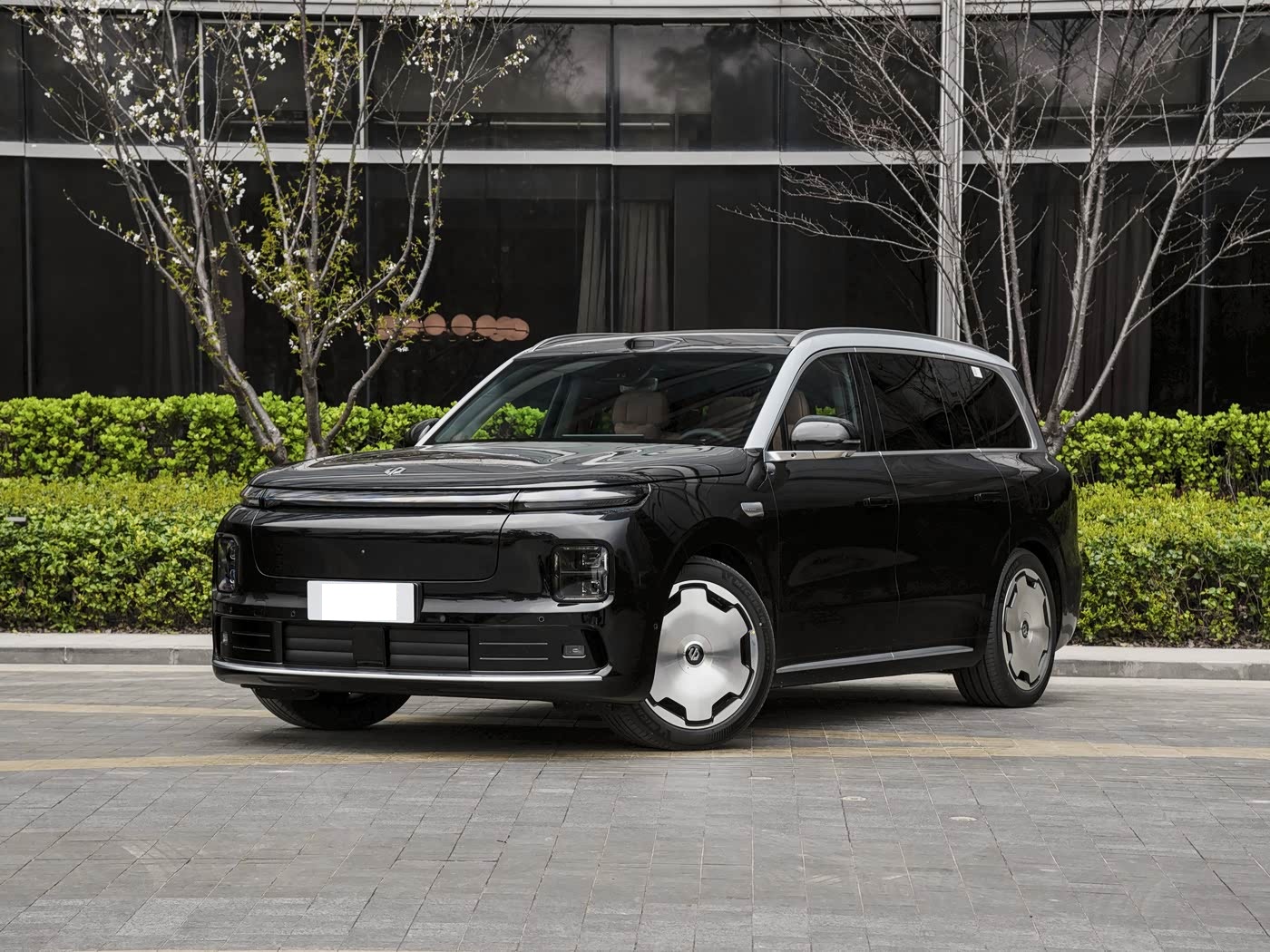 零跑D19亮相北京车展！定位大型SUV竞争理想L9，纯电/增