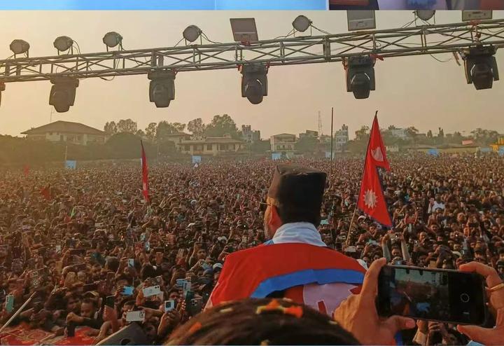 尼泊尔大选传统主流政党弱势，新总理才35岁