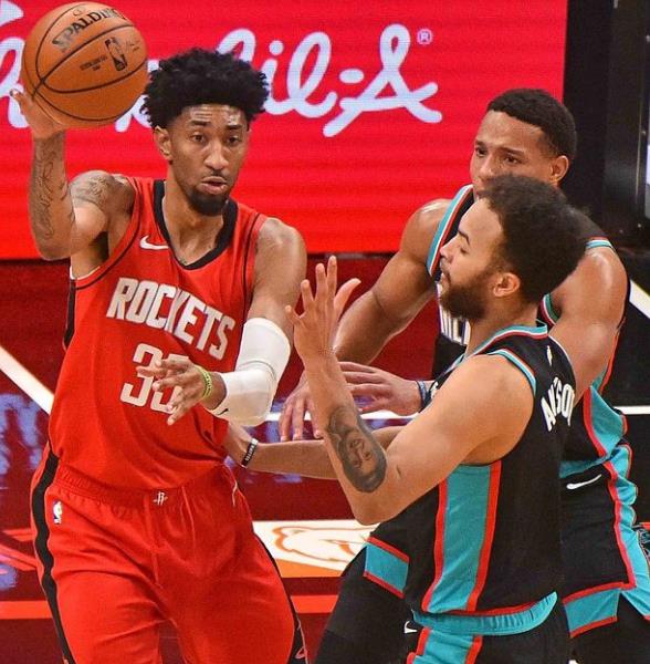 火箭旧将克里斯蒂安伍德想要重回NBA，那么对于火箭队来说会不会给他这个机会呢？其