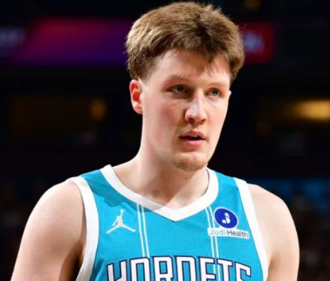 少帅能不能把克尼普尔搞过来？

虽然他今天坑了一场， 但是整个赛季来说打法太适合