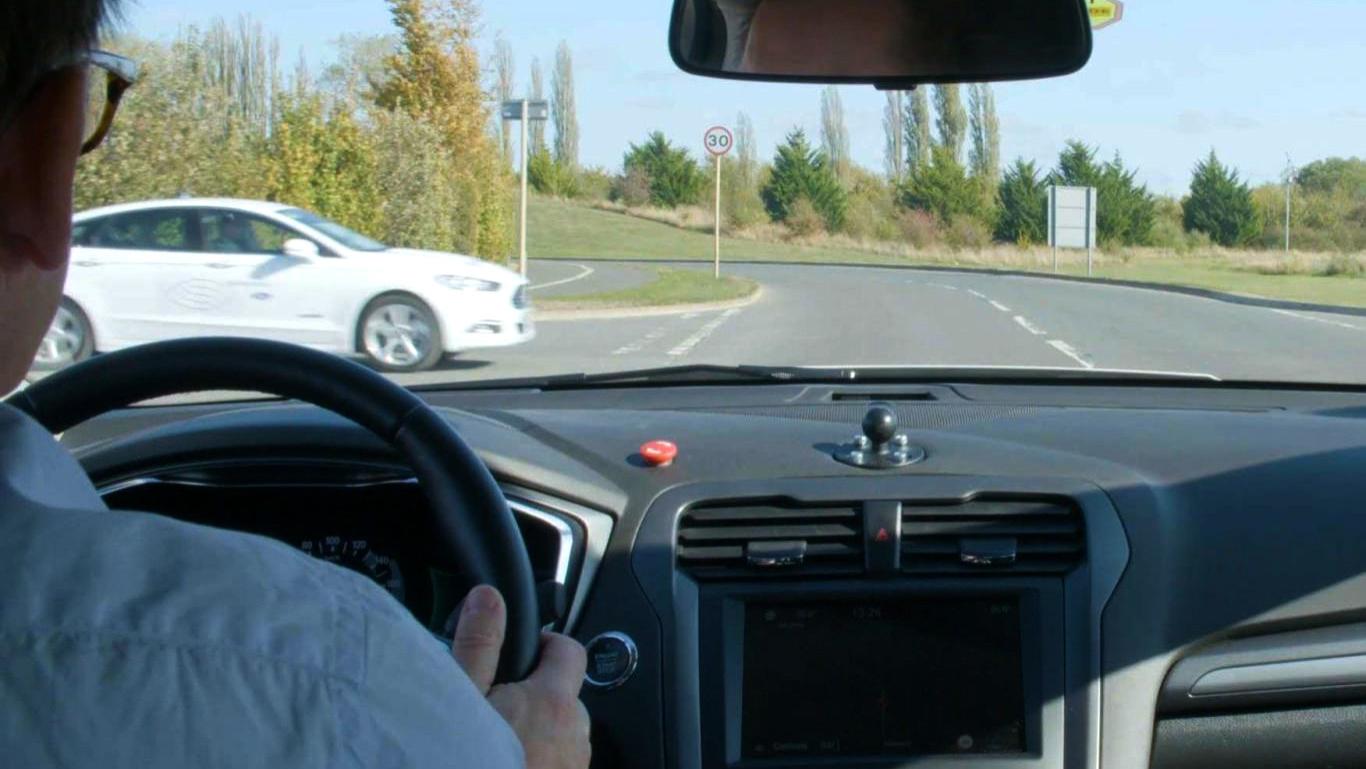 安全驾驶：别让“预判”害了你！