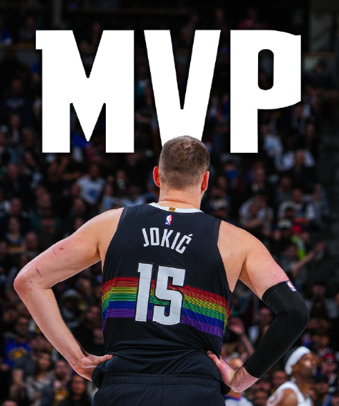 文班Mvp被打没咯

这场裁判如此偏马刺的情况下，翻盘加时取胜。文班受到如此哨子