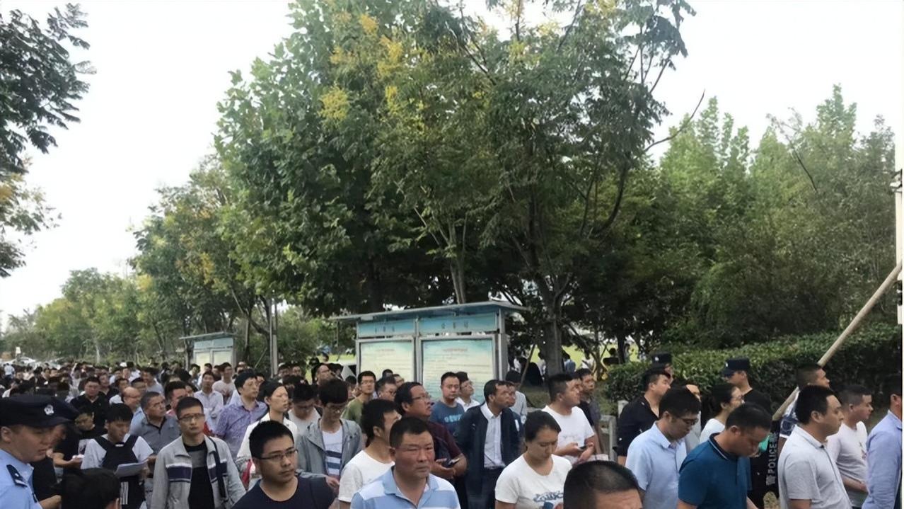 知道你一建为啥学不进去吗？看看上班族的你，到底踩了多少坑？