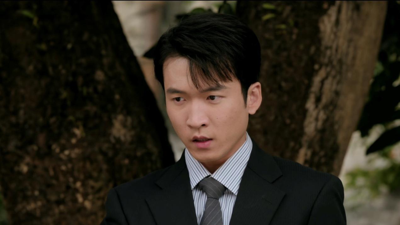 长相普通，7岁开始演戏，梅婷是贵人，出道多年不红，如今和谭松韵搭戏火了