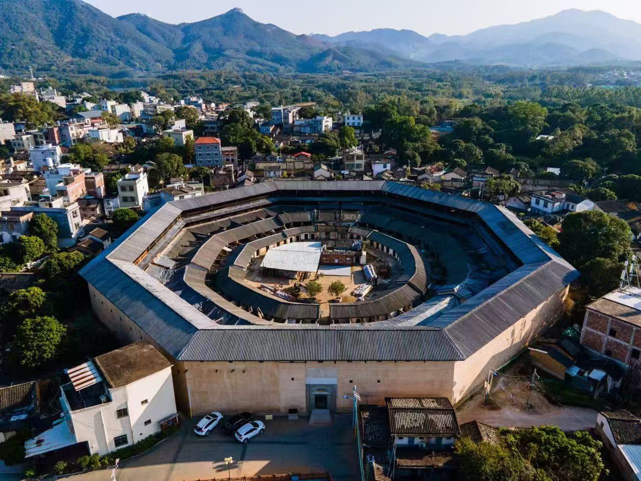 广东潮汕饶平道韵楼，闯入400年八卦八角土楼美景！