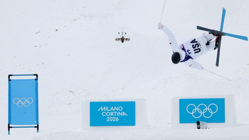 米兰冬奥会首创FPV无人机大规模跟拍，赛事转播进入“超沉浸时代”