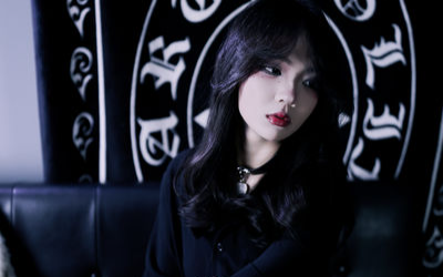 庶子夫君骂我配不上他，重生后我主动退婚，直接嫁给太子让他高攀不起！