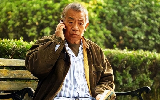 大伯每次订酒席都让我爸结账，直到那晚大伯让我爸付8万酒席费，他看到一张字条，彻底慌了…