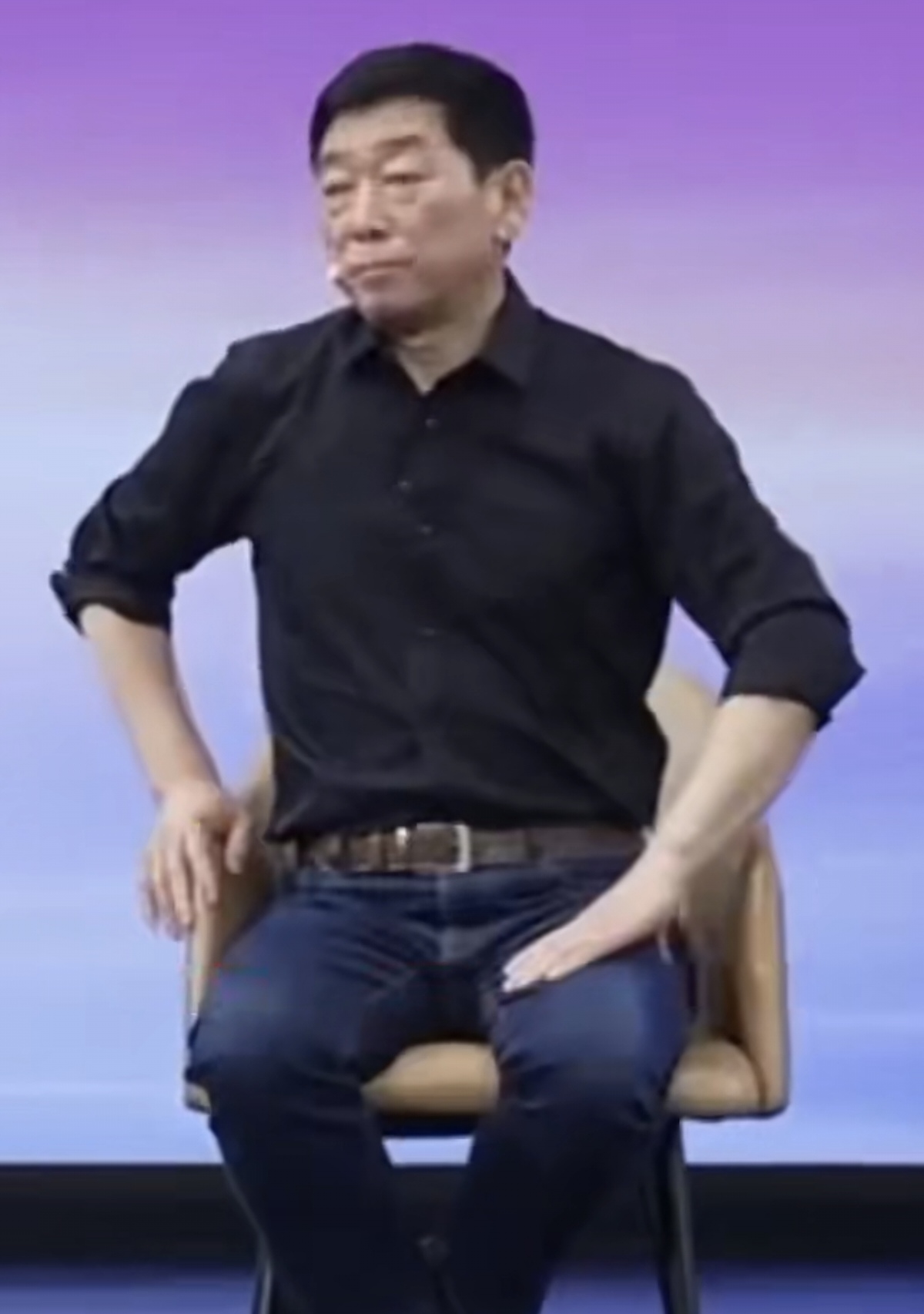 长城汽车董事长魏建军在公开访谈，实话实说：“我个人可能翻车，但长城的价值观不会翻