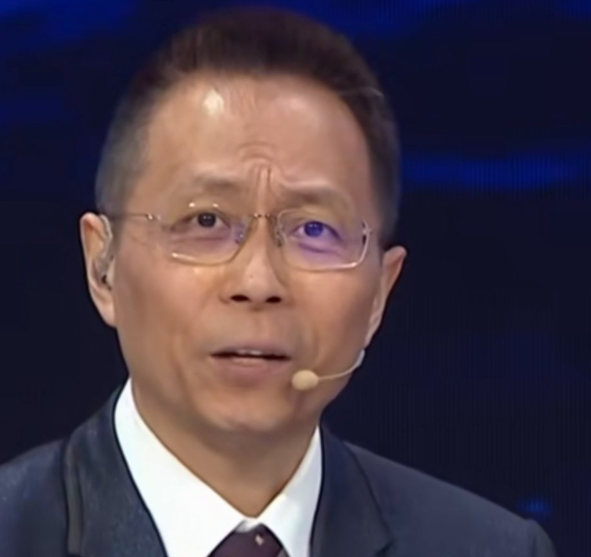 英格兰0：0加纳，赛后解说詹俊+张璐，犀利点评比赛，三句话总结，一针见血：

1