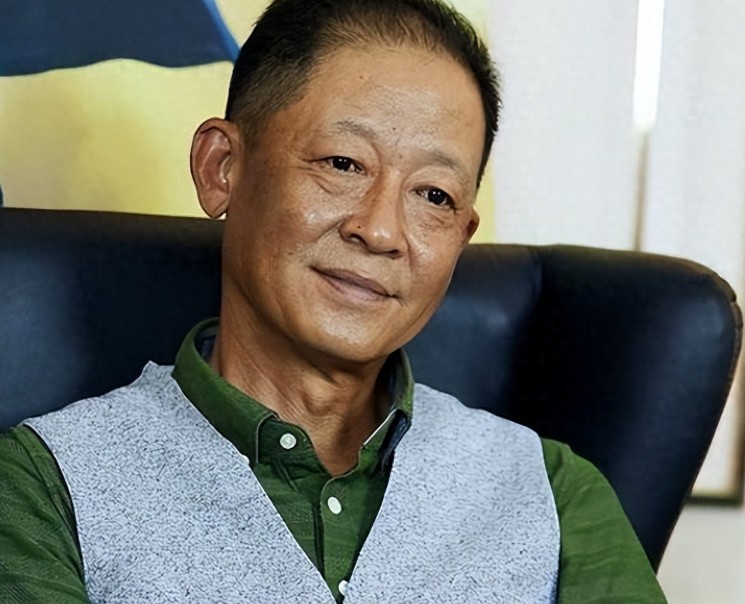 王志文：不留骨灰，不设墓地，他的选择值得无数人深思！
 
如果想通了，王志文之言