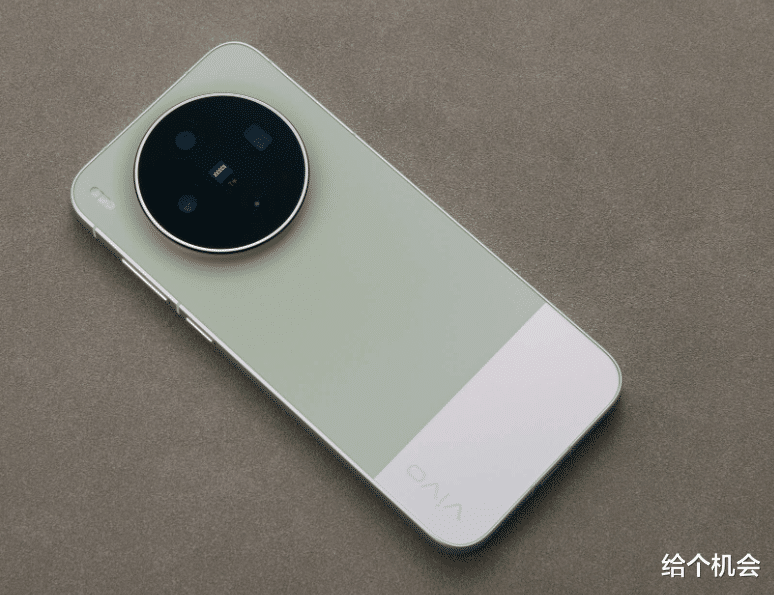 2026建议买“跳水”的，目前最适合捡漏的旗舰手机，用到20